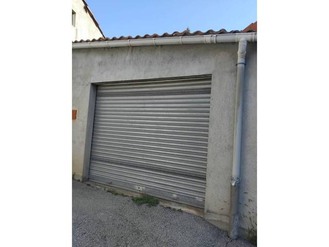 Garaje en Venta en Gironella