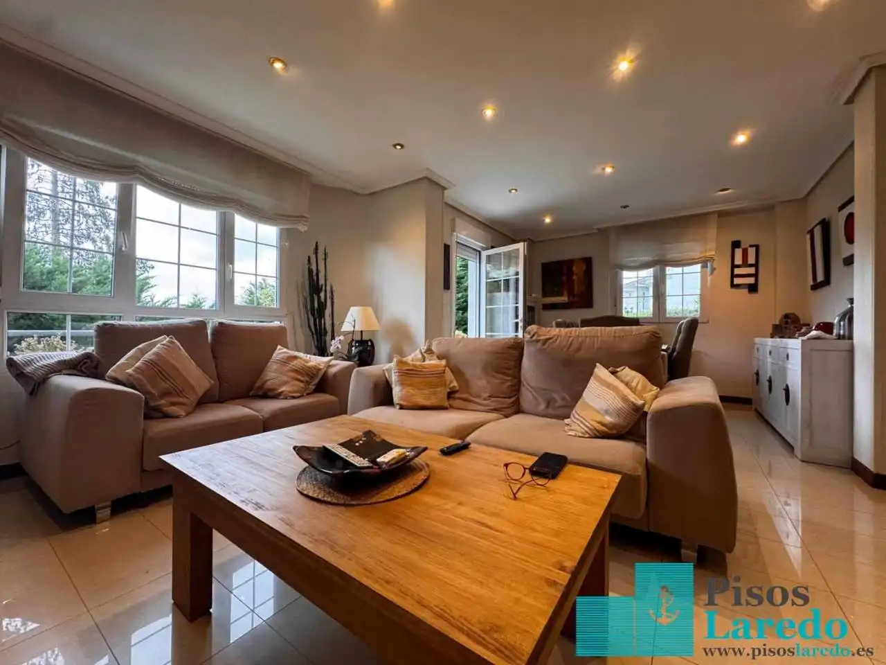 Living room of Houses for sale in Bárcena de Cicero  with Heating, Private garden and Terrace