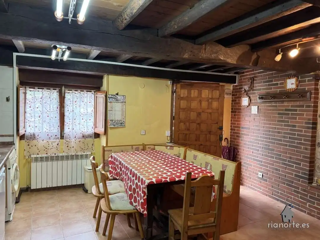 Dining room of Houses for sale in Peñamellera Alta  with Heating