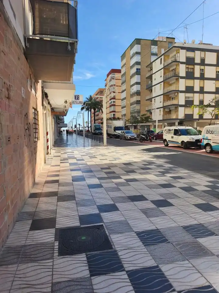 Local comercial de lloguer a Caminàs dels Hòmens, imagen 4