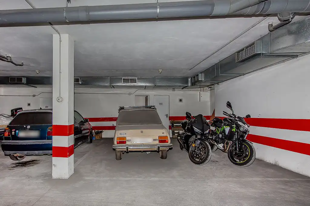 Parking de Piso en venta en Valterra - Altavista
