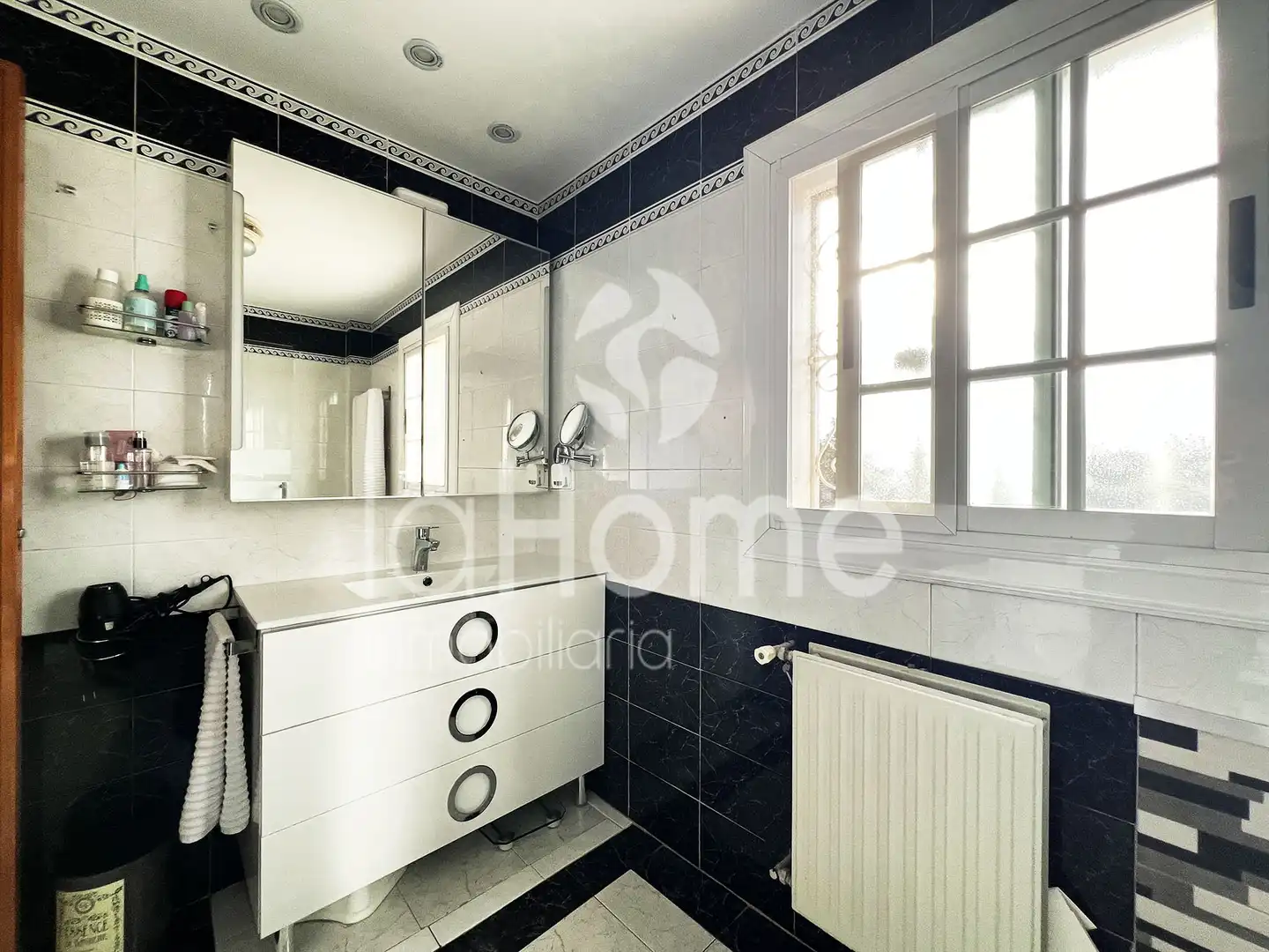 Baño de Casa o chalet en venta en Paterna con Aire acondicionado, Calefacción y Jardín privado