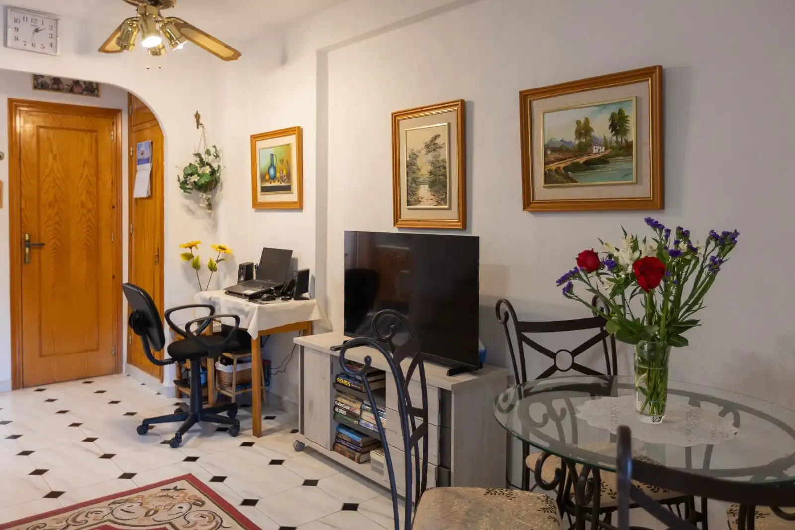 Sala de estar de Dúplex en venta en Torrevieja con Piscina comunitaria