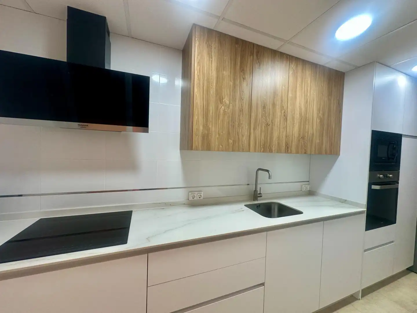 Cuina de Pis en venda en Cartagena amb Aire condicionat, Calefacció i Balcó