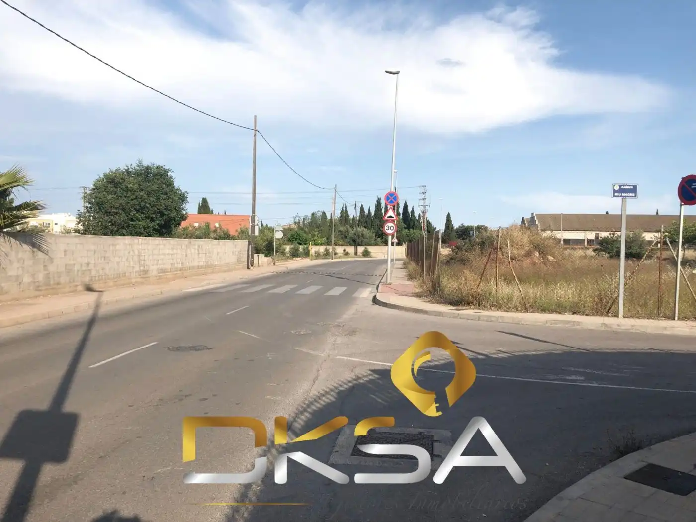 Wohnbaugrundstück zum Verkauf in Calle MONESTIR DE BENIFASSA, imagen 3