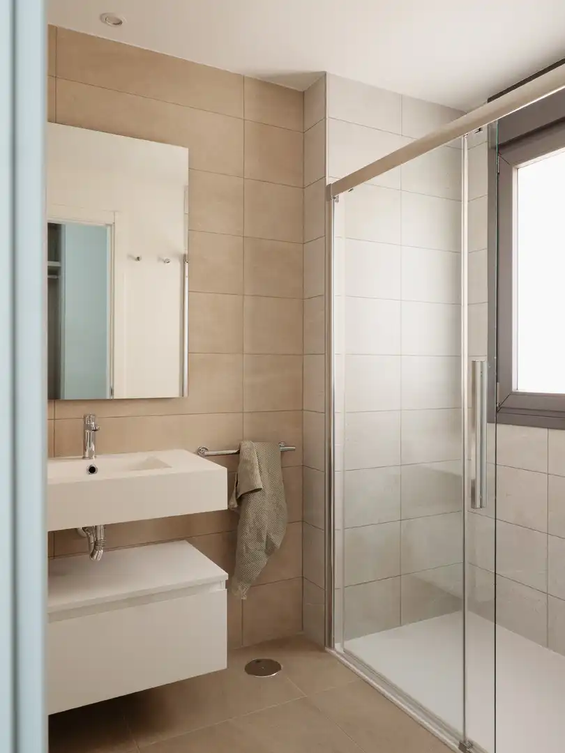 Baño de Dúplex en venta en Ses Salines con Aire acondicionado, Jardín privado y Terraza