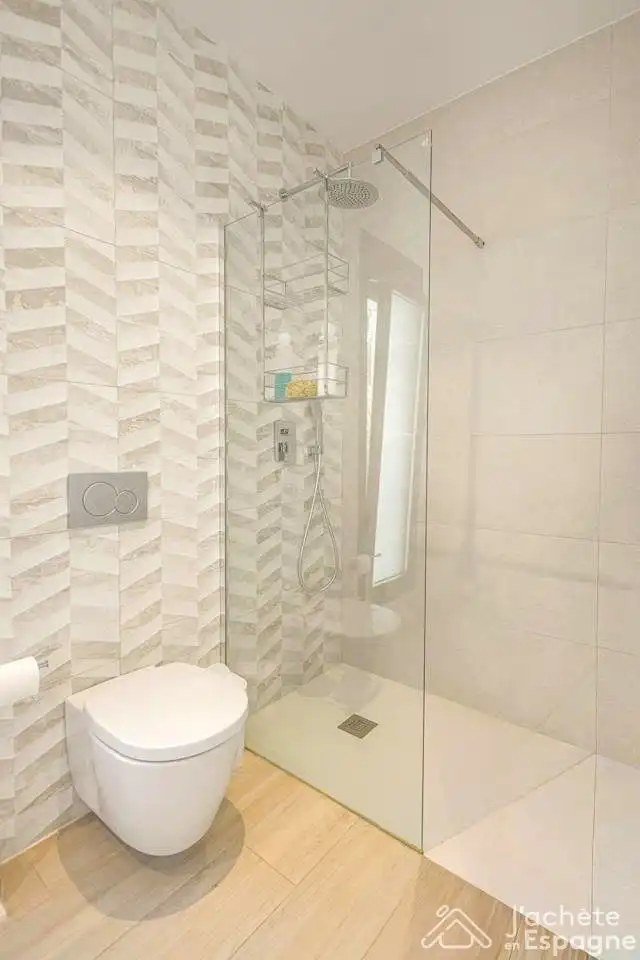 Haus mit Pool zum Verkauf in calle d'Equador, imagen 16
