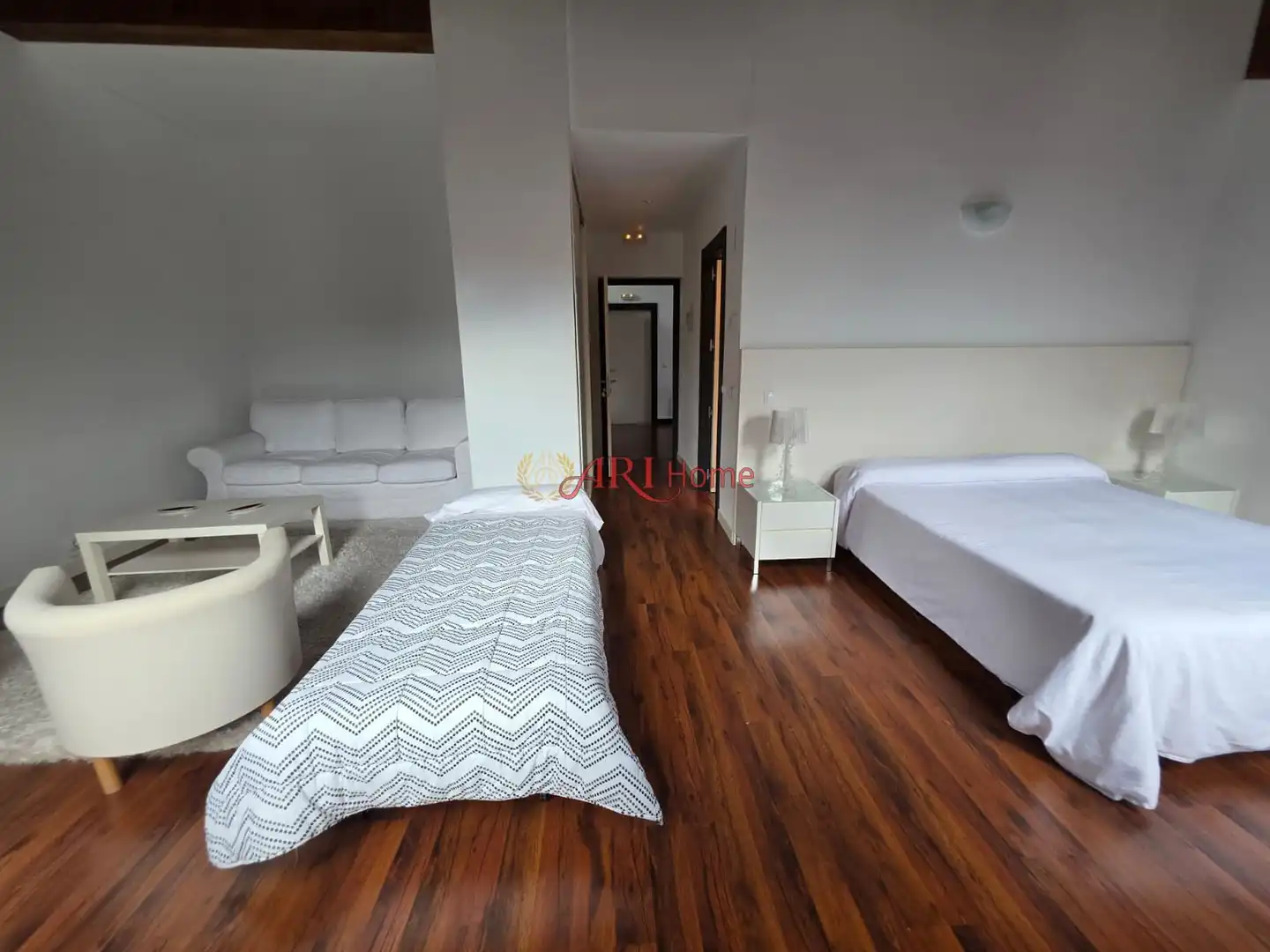 Bedroom of Buildings for sale in Quintanilla San García