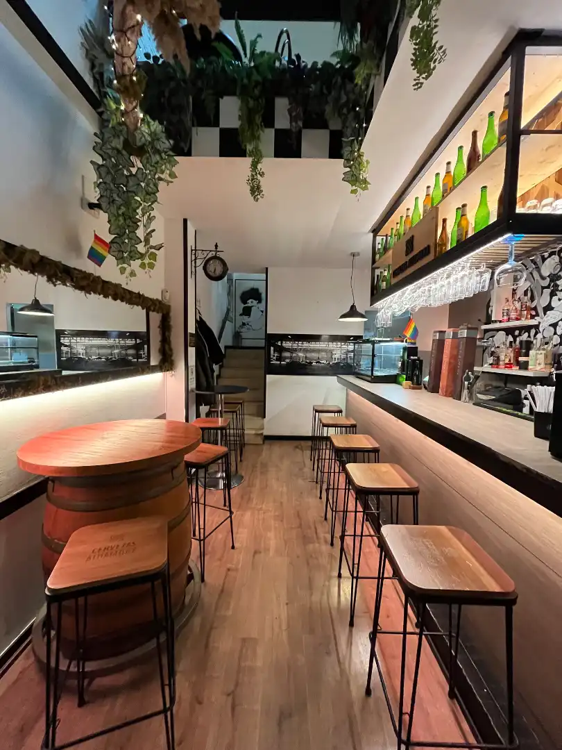 Local en traspaso en Barcelona con Aire acondicionado, Calefacción y Parquet