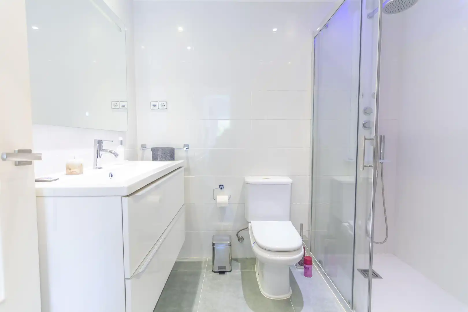 Bathroom of Apartments for sale in Salou  with Air Conditioner, Heating and Private garden