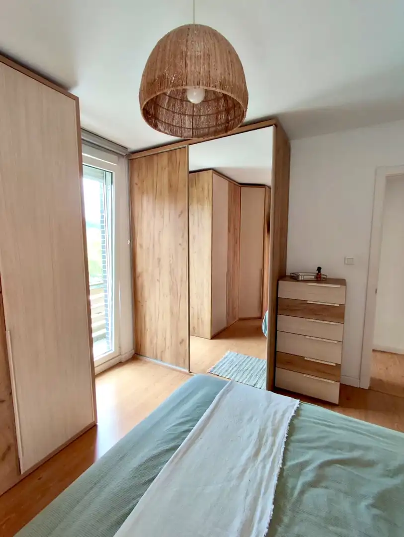 Flat for rent in Mompía - Avenida de la Libertad, Mompia