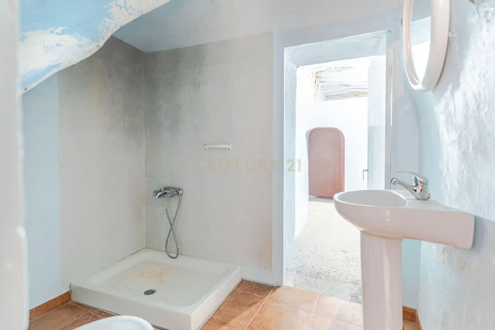Bathroom of Houses for sale in Almegíjar  with Balcony
