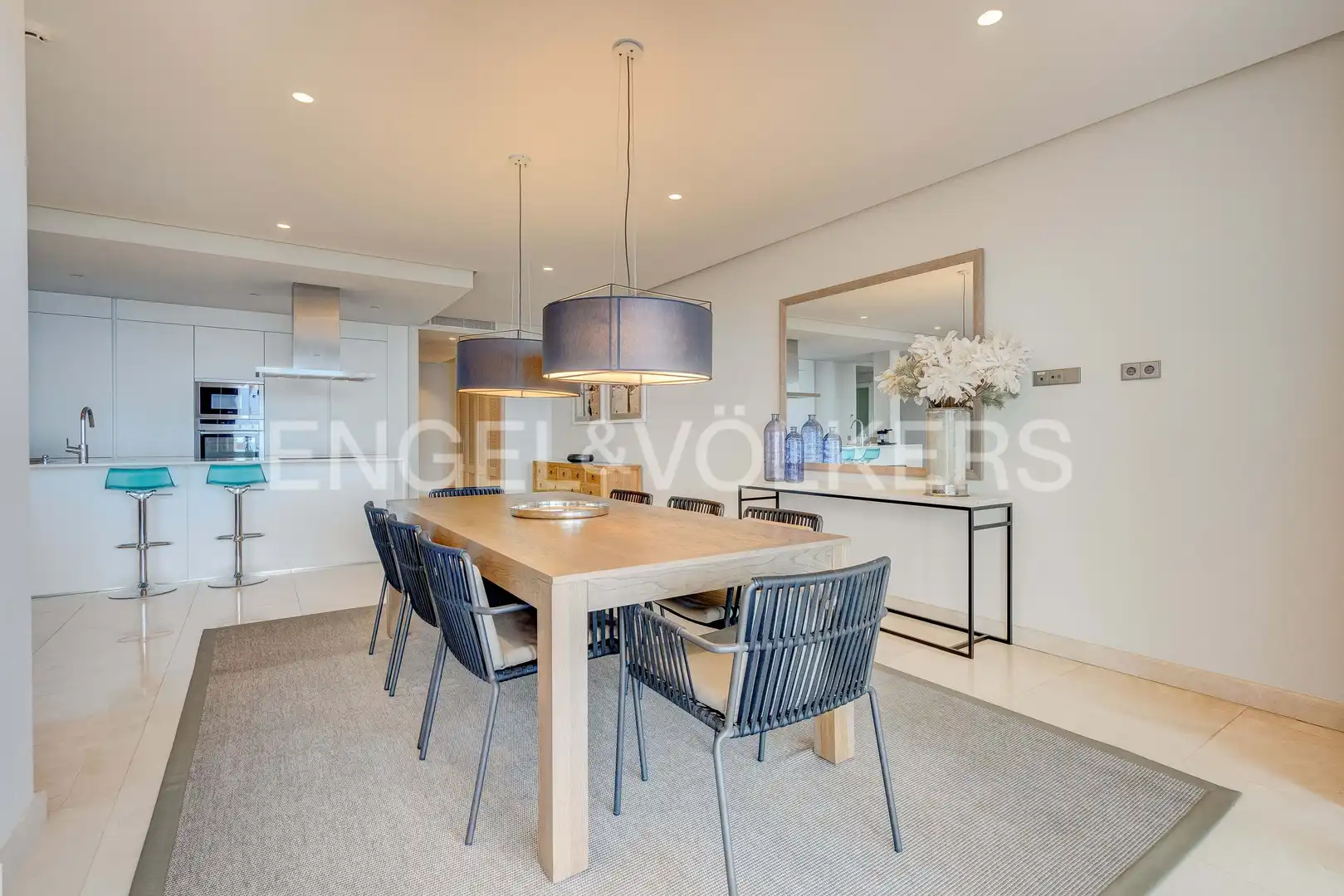 Comedor de Piso en venta en Guía de Isora con Aire acondicionado, Terraza y Piscina