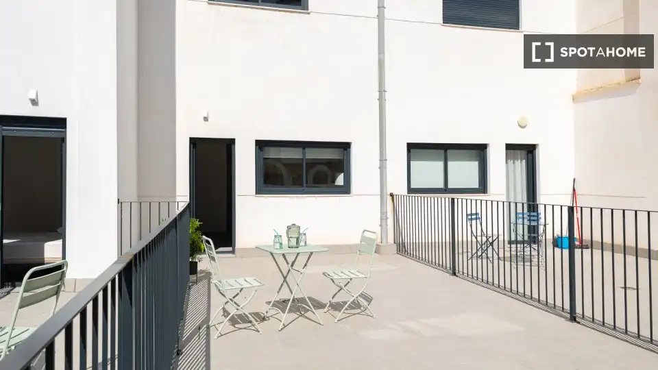 Terraza de Piso de alquiler en Valencia con Aire acondicionado, Calefacción y Amueblado