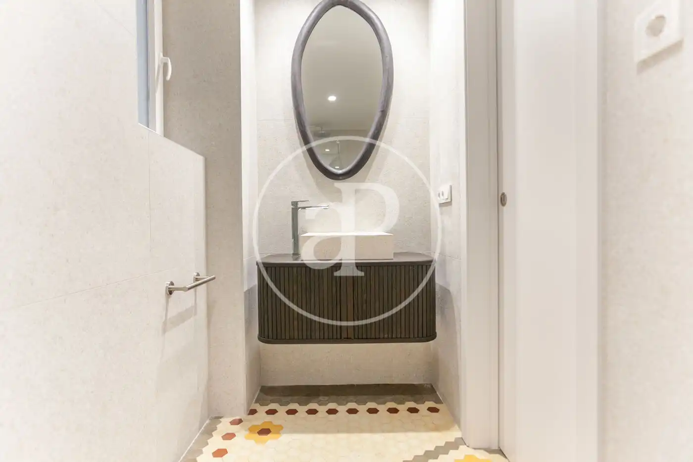 Baño de Piso en venta en Valencia con Aire acondicionado, Calefacción y Terraza