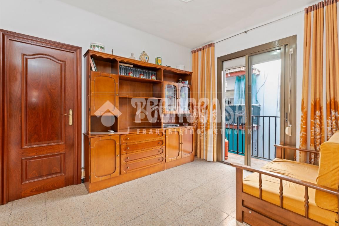 Dormitori de Pis en venda en Sant Joan Despí amb Aire condicionat i Balcó