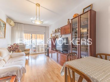 Appartement avec balcon à vendre à El Gall