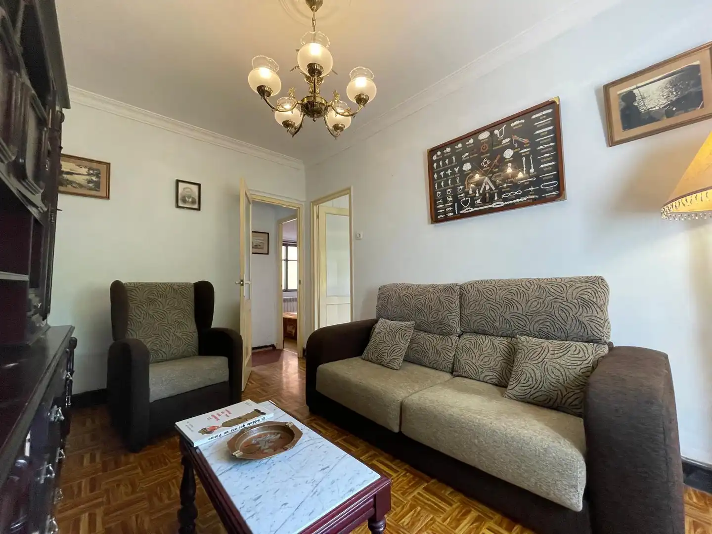 Sala d'estar de Casa o xalet en venda en Ferrol amb Calefacció i Jardí privat