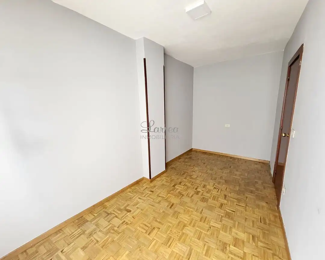 Habitación de Piso en venta en Amorebieta-Etxano con Calefacción