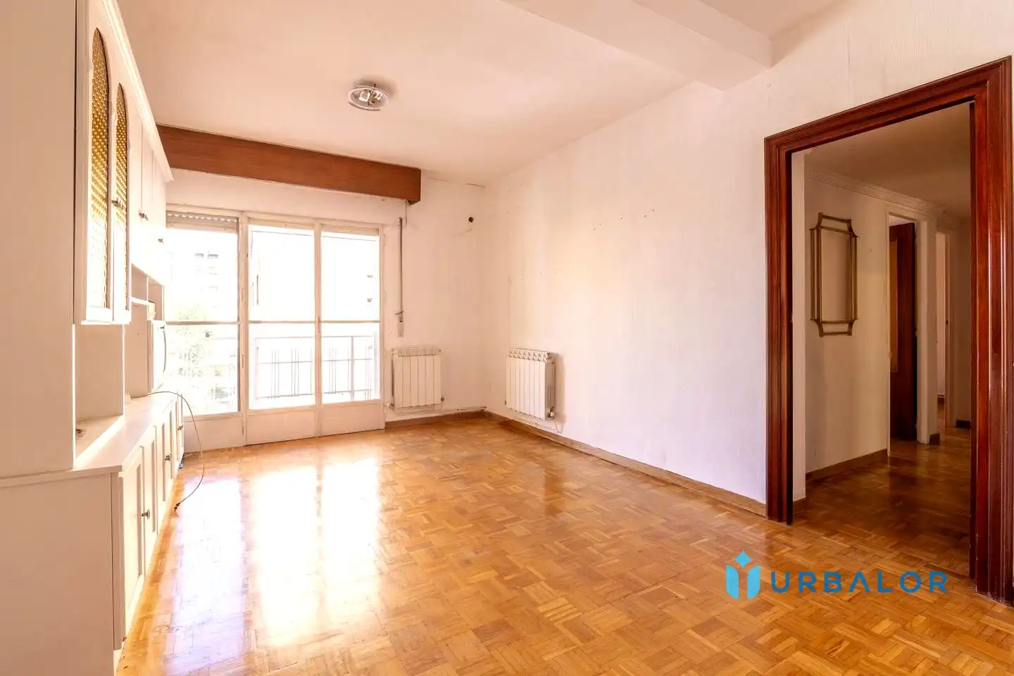 Sala de estar de Piso en venta en Alcorcón con Calefacción, Parquet y Terraza