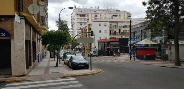 Vista exterior de Piso en venta en San Juan de Aznalfarache