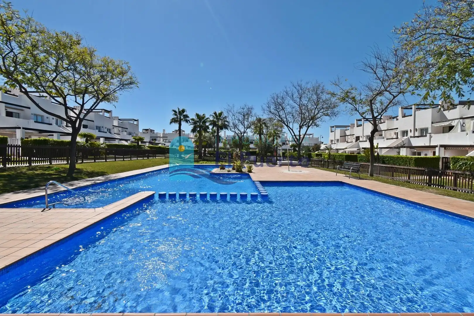 Piscina de Pis en venda en Alhama de Murcia amb Aire condicionat, Calefacció i Jardí privat