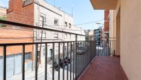 Exterior view of Flat for sale in  Barcelona Capital  with Heating and Balcony