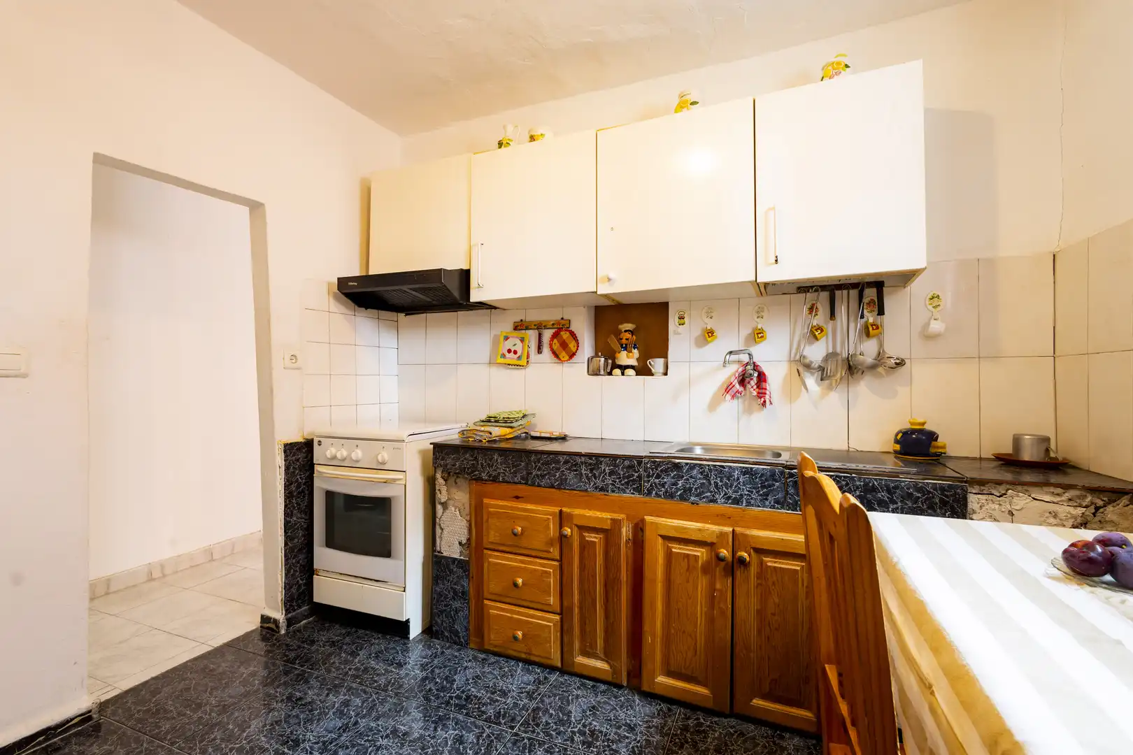 Cocina de Casa o chalet en venta en Icod de los Vinos con Jardín privado, Terraza y Trastero