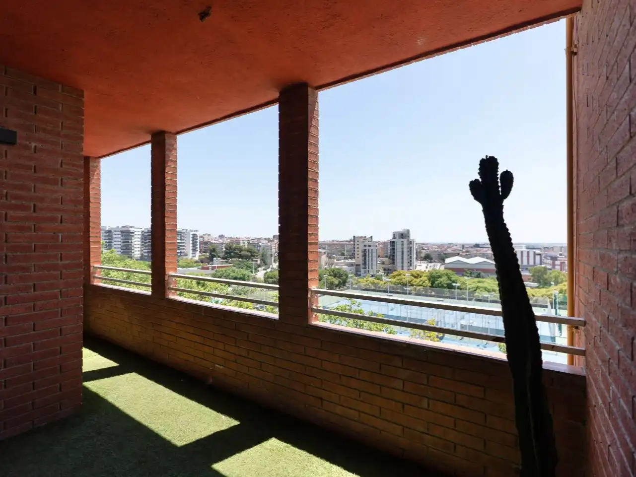 Terrassa de Pis en venda en Sant Joan Despí amb Aire condicionat, Terrassa i Balcó