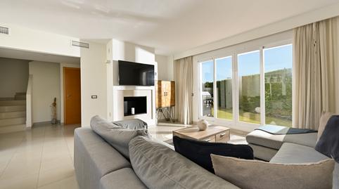 Foto 5 de Casa adosada en venda a Nueva Atalaya, Málaga