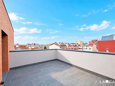 Baixos amb piscina en venda a Estruch - Eixample