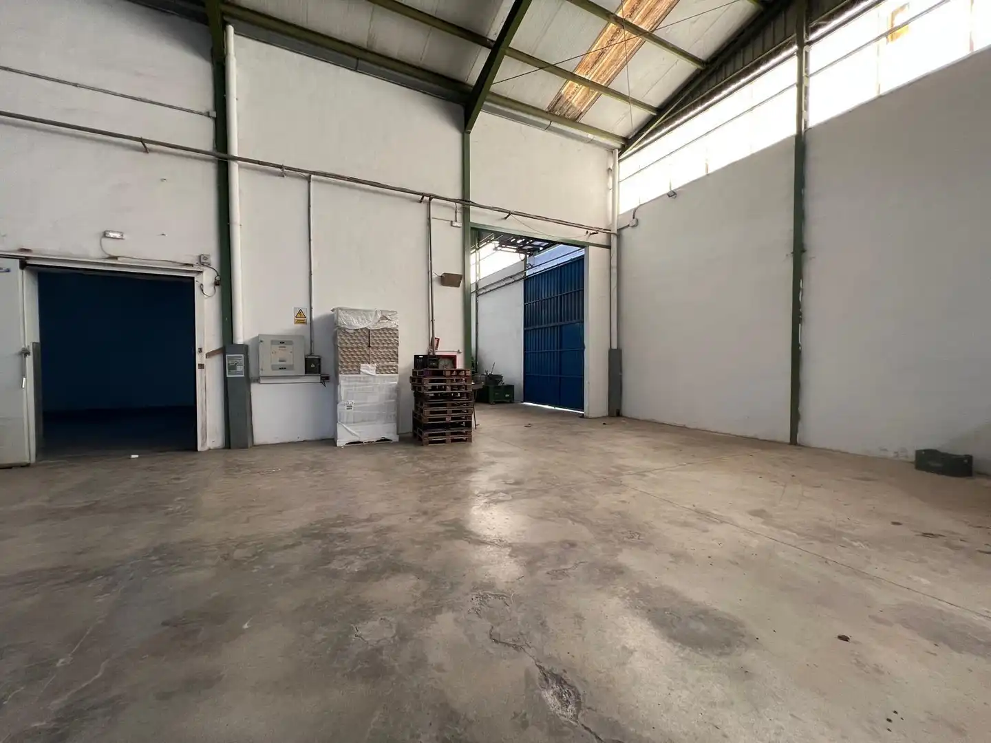 Fabrikhallen zur Miete in Elche / Elx