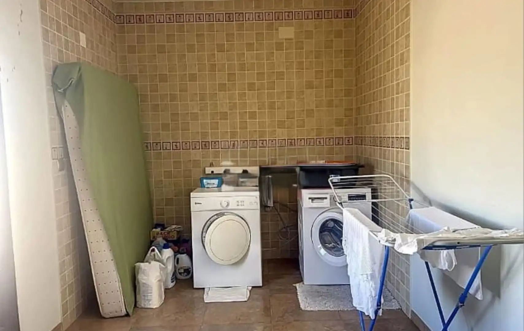 Casa adosada en venda en Lucena amb Traster i Piscina