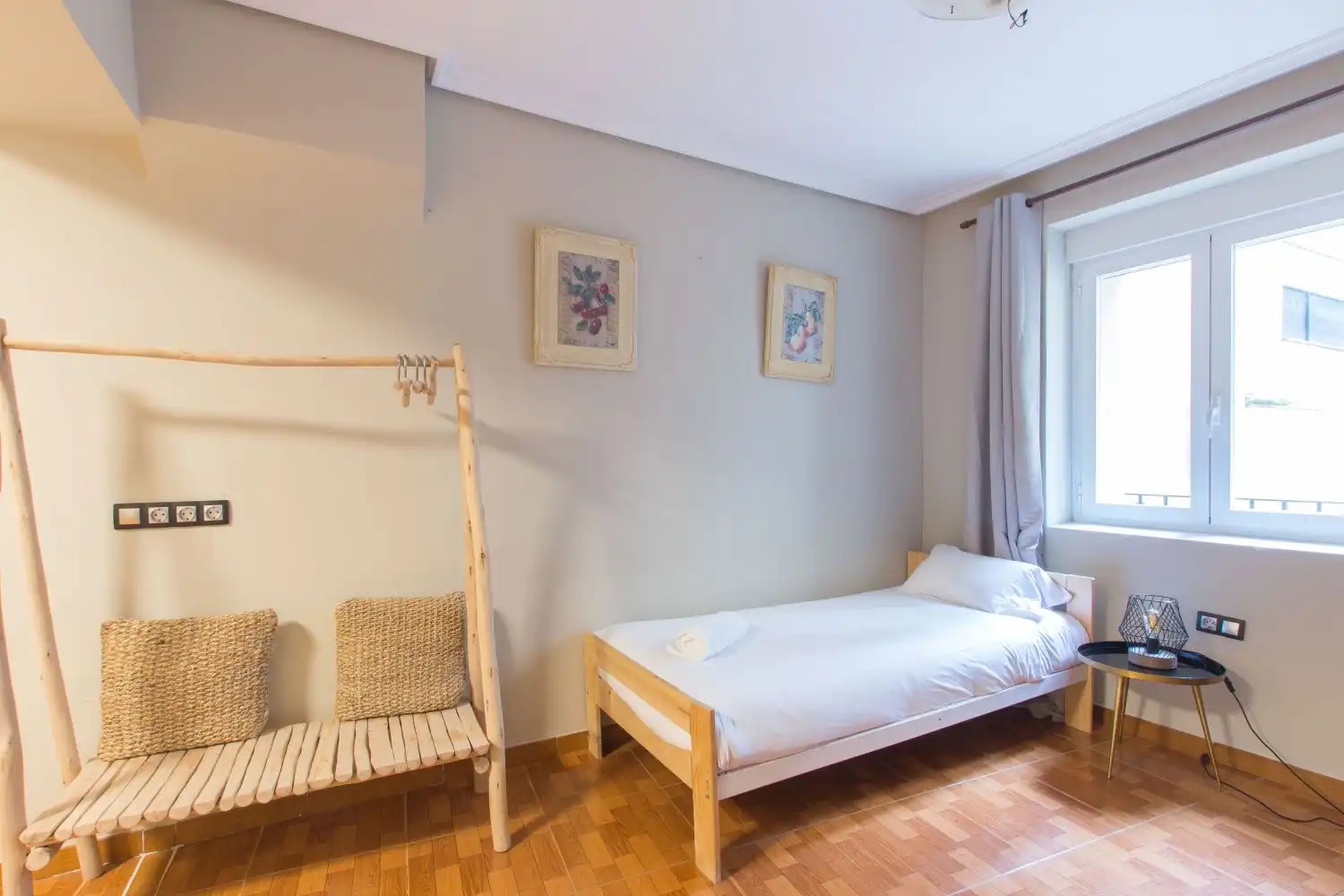 Habitación de Piso en venta en  Pamplona / Iruña con Calefacción, Amueblado y Balcón