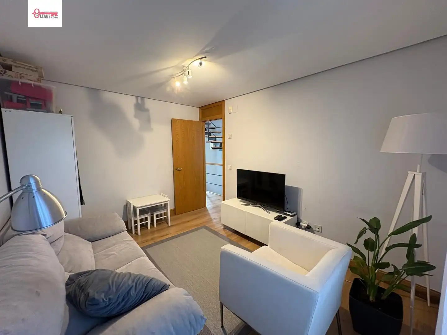 Sala de estar de Casa o chalet en venta en Sarracín con Calefacción, Jardín privado y Parquet