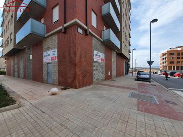 Local comercial de lloguer a Ensanche - Fuenfresca