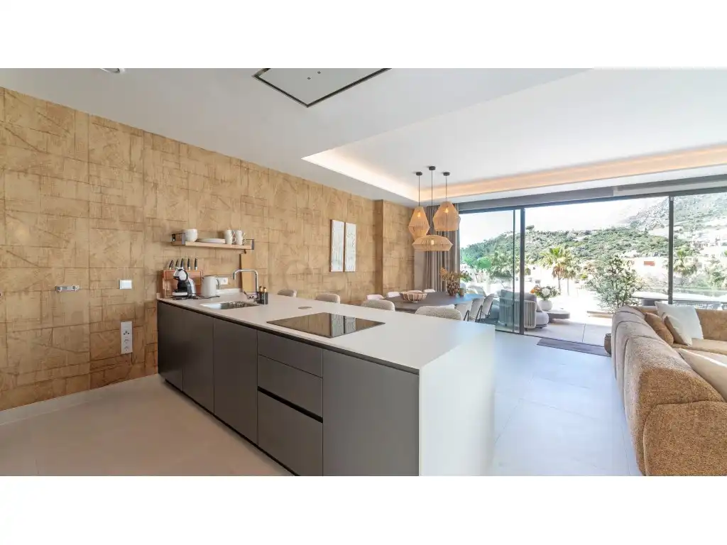 House with pool for sale in Calle Pecana, imagen 17