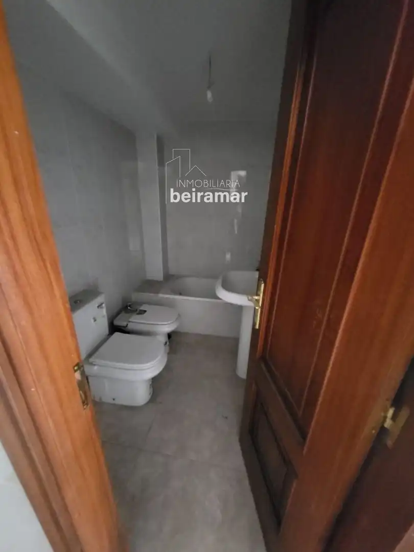 Gewerbefläche zum Verkauf in SANTA MARTA DE ARRIBA, imagen 23