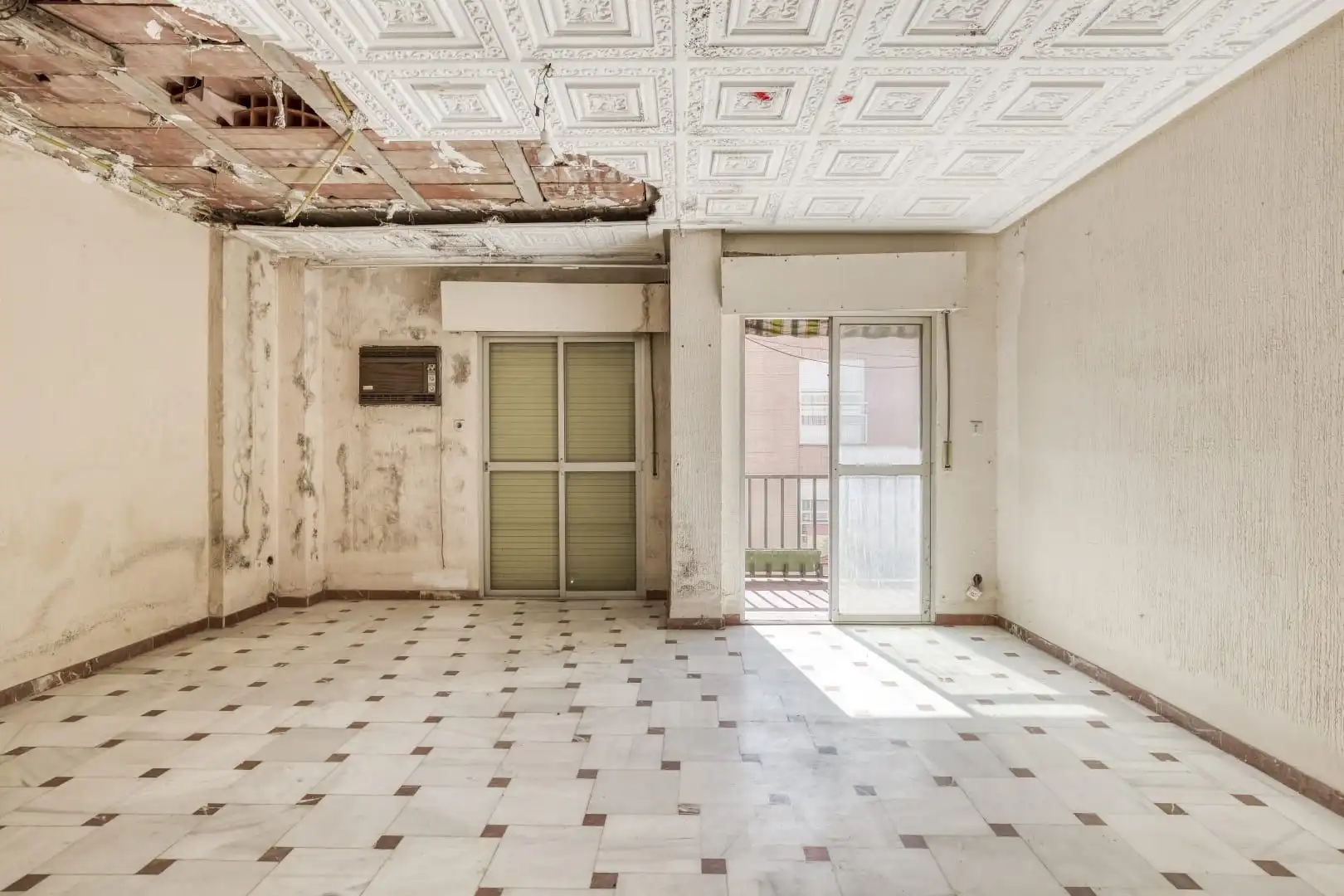Piso en venta en Linares con Terraza y Balcón