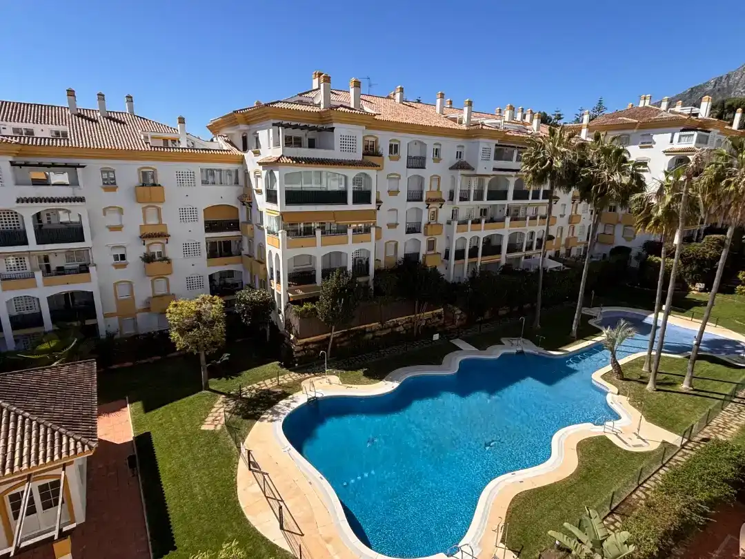 Exterior view of Flat for sale in Marbella  with Air Conditioner, Swimming Pool and Balcony