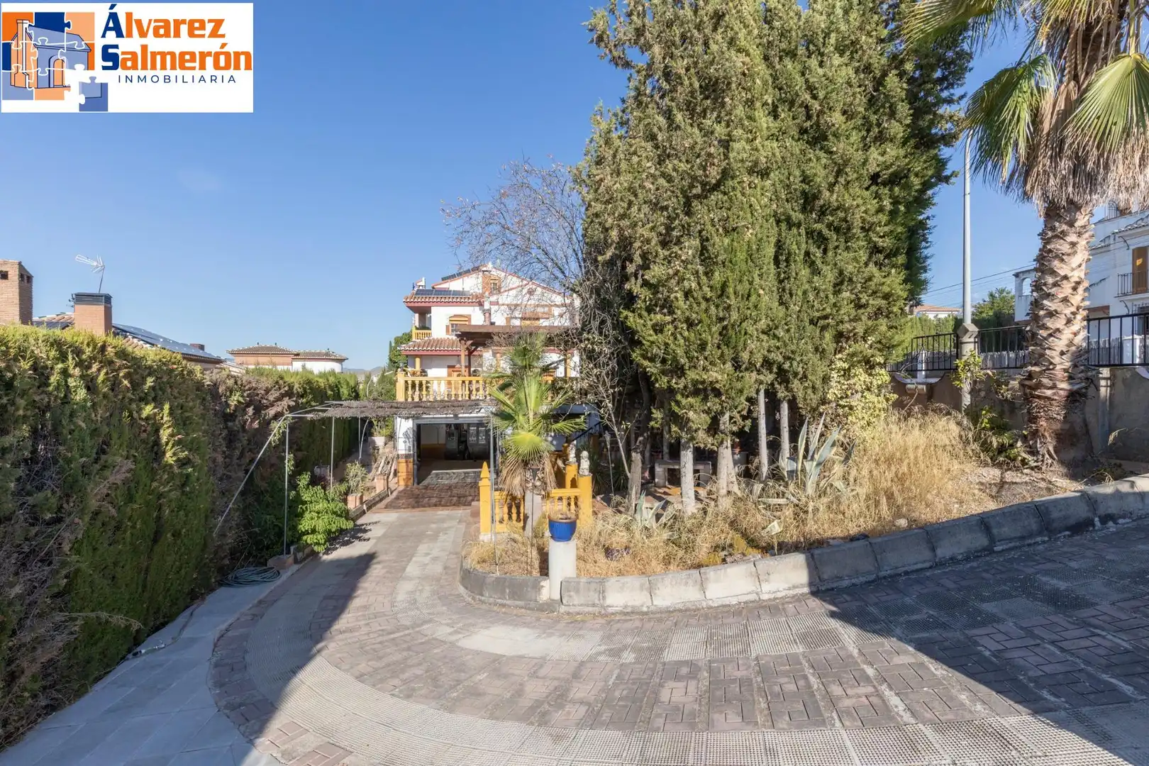 Vista exterior de Casa o chalet en venta en Altos de la Zubia
