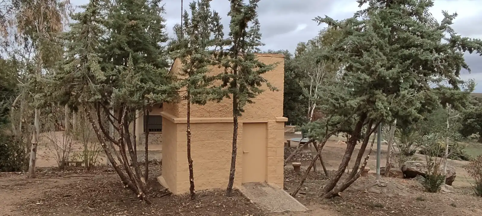 Vista exterior de Casa o chalet en venta en Villalba de los Barros con Jardín privado y Amueblado
