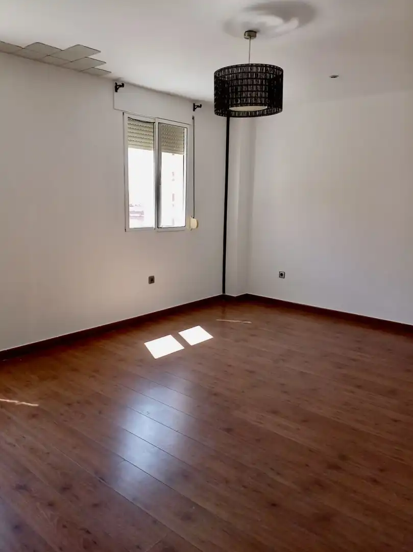 Habitación de Piso en venta en Castilleja de la Cuesta con Aire acondicionado, Calefacción y Parquet