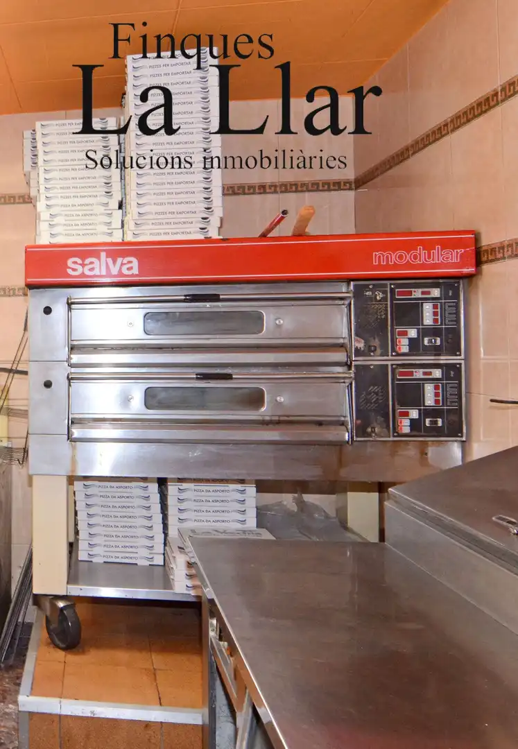 Commercial properties for sale in d'Ernest Lluch, Torrent Ballester