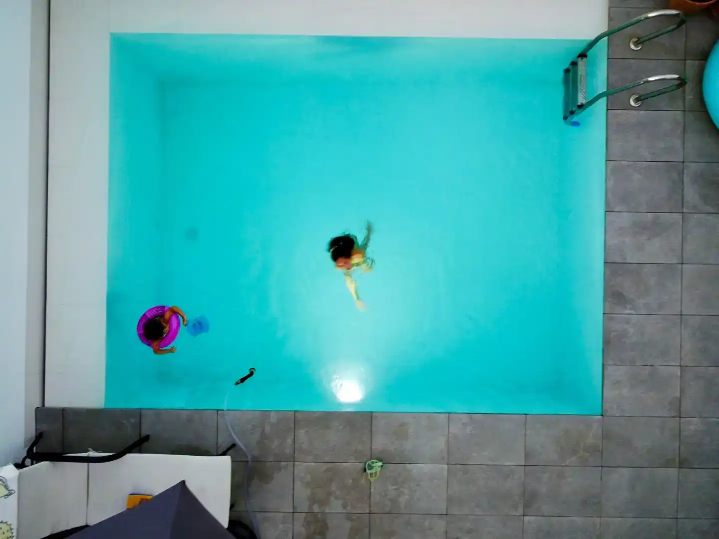 Piscina de Casa o xalet en venda en Mairena del Aljarafe amb Aire condicionat i Piscina