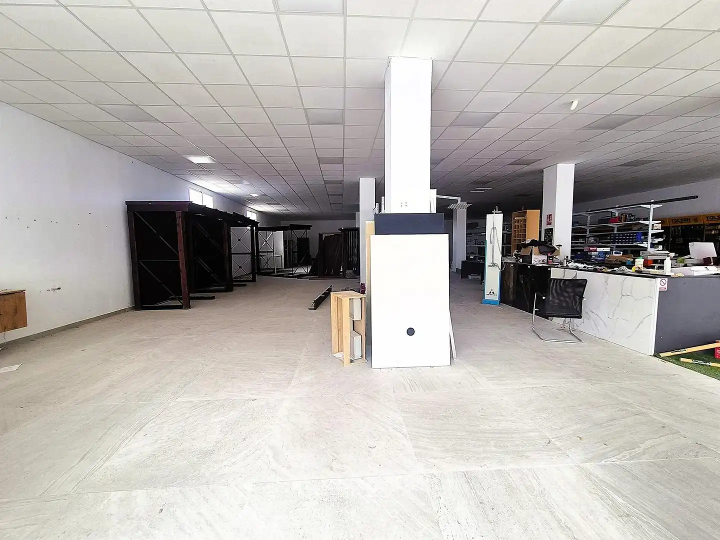 Local comercial de lloguer a Loja, imagen 8