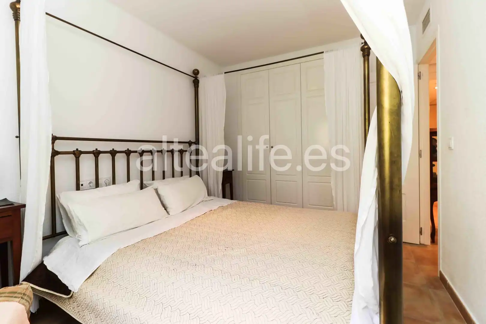 Habitación de Apartamento de alquiler en Altea con Terraza, Amueblado y Horno