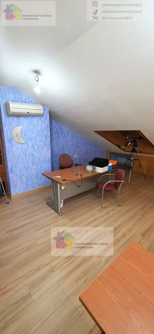 Houses for sale in Sariegos  with Air Conditioner, Heating and Private garden
