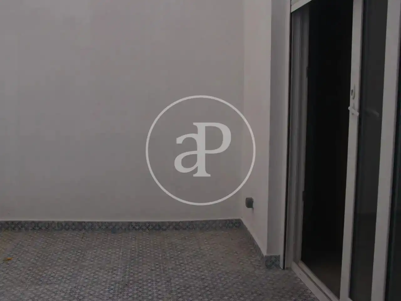 Flat for rent in Valencia  with Air Conditioner, Heating and Terrace