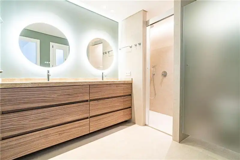 Baño de Piso de alquiler en Centre